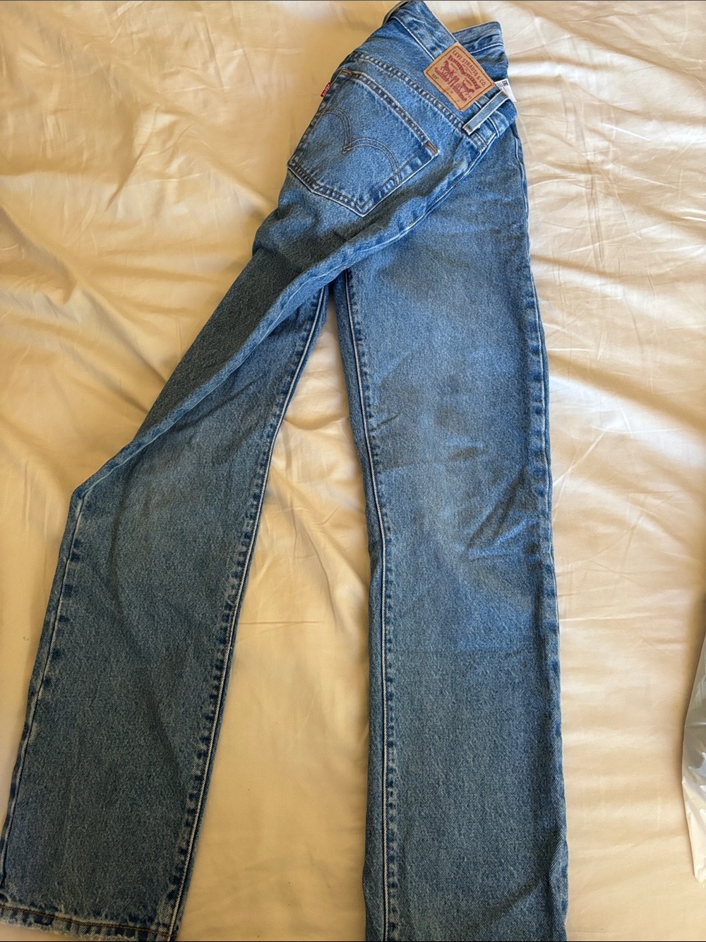 Classic Women's Blue Straight-Leg Jeans Levi’s : TALL GIRL. FRIENDLY